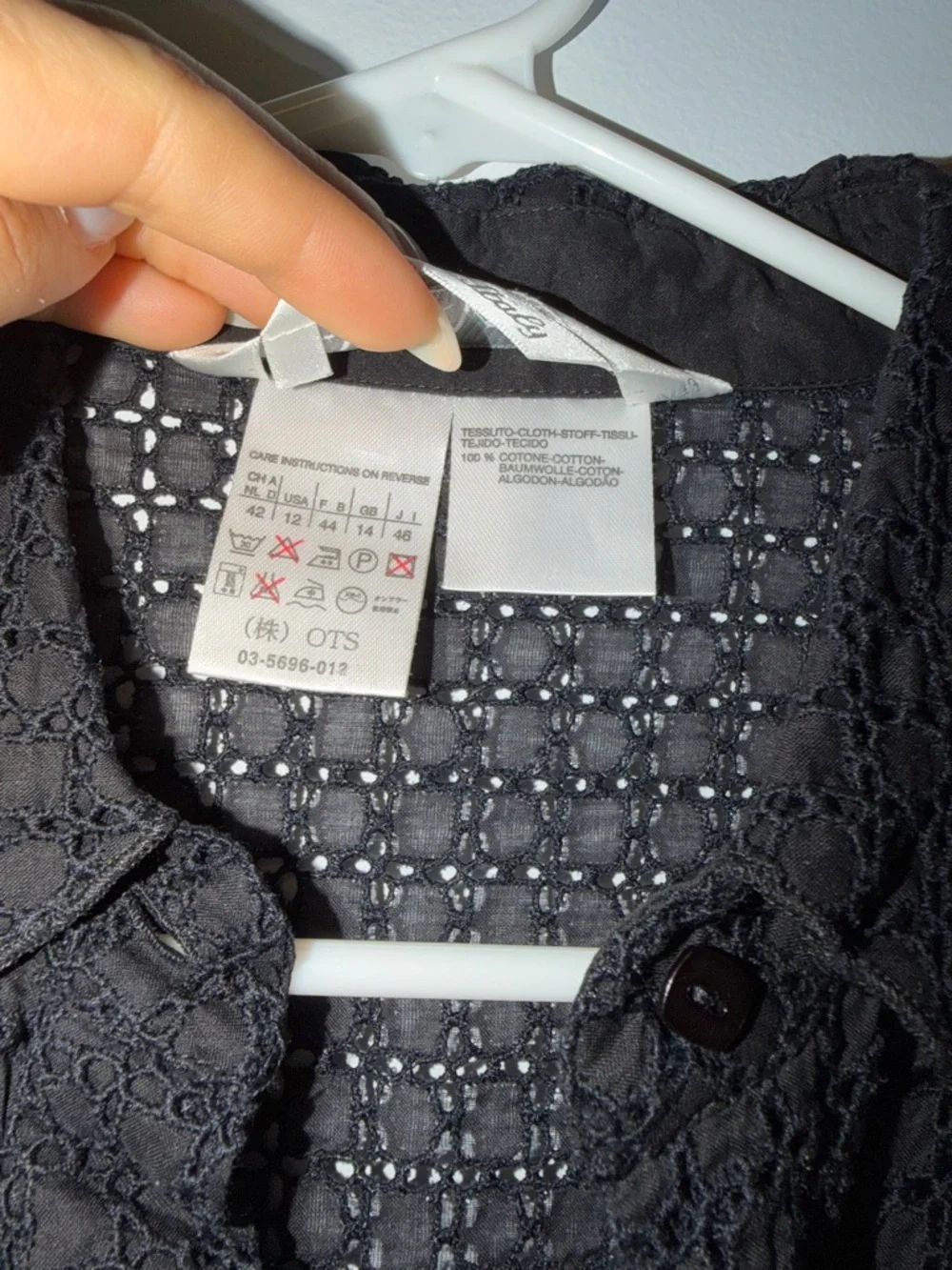 MaxMara Gray Openwork Button-Front Top - Picture 3 of 3